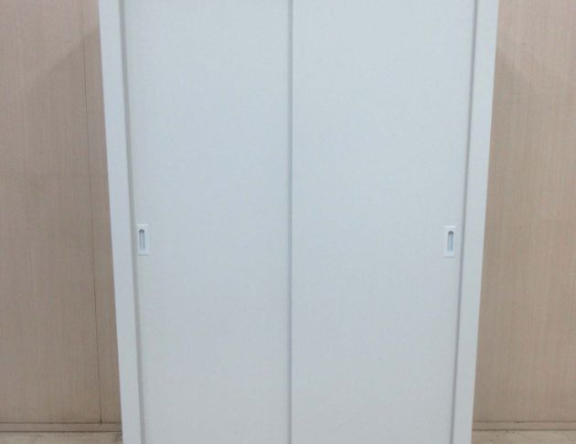 庫存新品出清 白色122公分兩門一抽衣櫃 衣物收納 滑門衣櫃