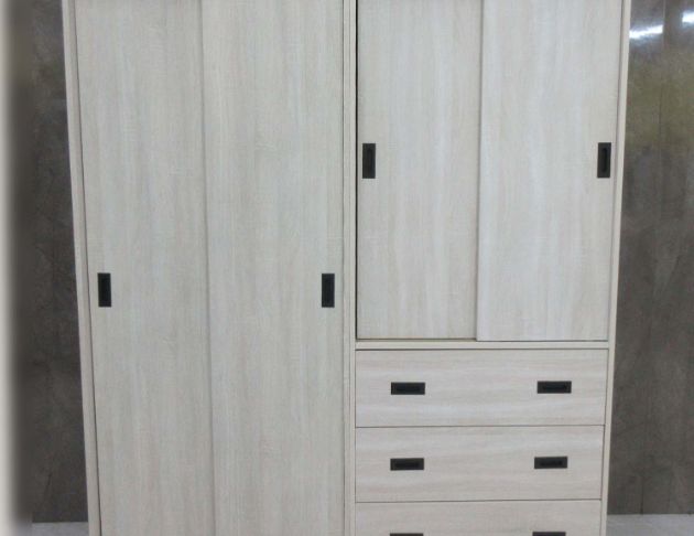 庫存新品出清 白梧桐163公分四門三抽衣櫃 衣物收納 滑門衣櫃