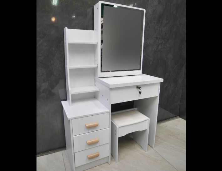 二手 鏡台 白色 81公分 化妝桌 梳妝台 化妝台