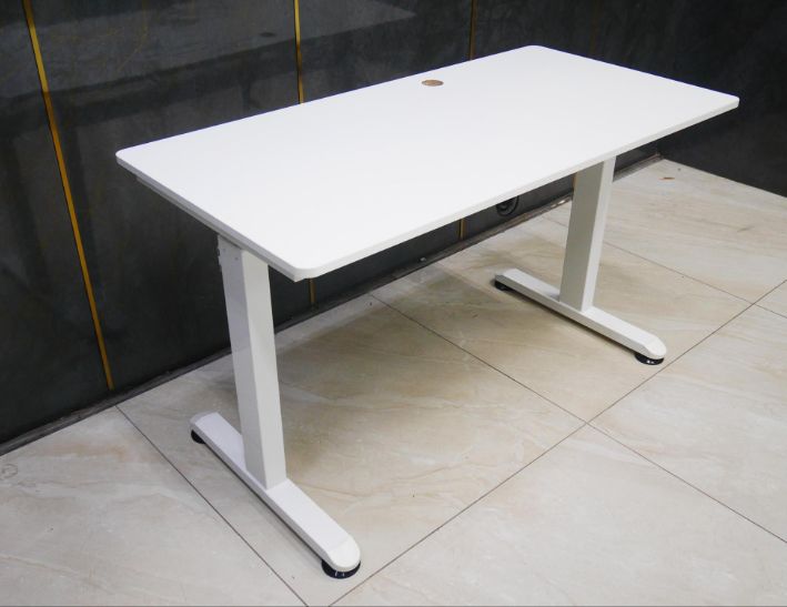 二手 電腦桌 白色 121公分 電動升降書桌 辦公桌